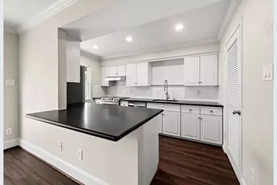 5833 Valley Forge Drive #86, Houston, TX 77057 - Photo 9