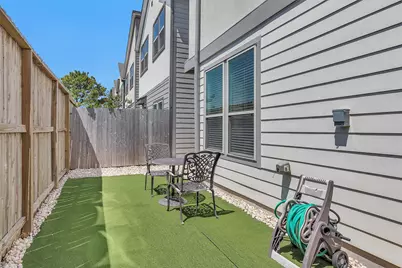 454 S Centro Circle, Shenandoah, TX 77385 - Photo 33