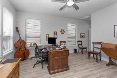 454 S Centro Circle, Shenandoah, TX 77385 - Photo 9