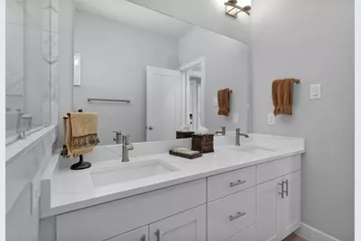 454 S Centro Circle, Shenandoah, TX 77385 - Photo 11