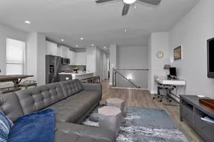 454 S Centro Cir, Shenandoah, TX 77385 - Photo 13