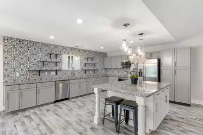 15151 Robin Trail, Conroe, TX 77302 - Photo 9