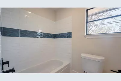 5502 Hewitt Drive, Houston, TX 77092 - Photo 11