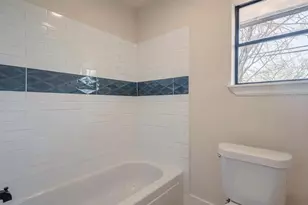 5502 Hewitt Dr, Houston, TX 77092 - Photo 11