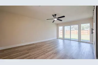 5502 Hewitt Drive, Houston, TX 77092 - Photo 19