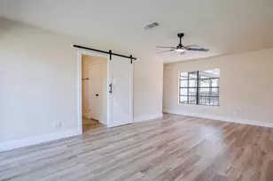 5502 Hewitt Dr, Houston, TX 77092 - Photo 15