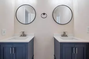 5502 Hewitt Dr, Houston, TX 77092 - Photo 9