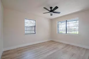 5502 Hewitt Dr, Houston, TX 77092 - Photo 15