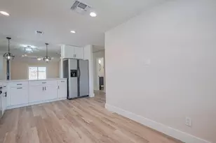 5502 Hewitt Dr, Houston, TX 77092 - Photo 9