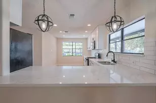 5502 Hewitt Dr, Houston, TX 77092 - Photo 11