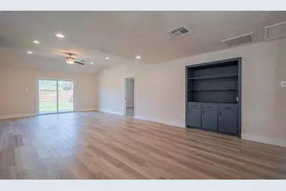 5502 Hewitt Drive, Houston, TX 77092 - Photo 3