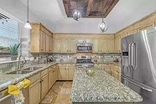 1927 Pinewood Ct Dr, Baytown, TX 77521 - Photo 13