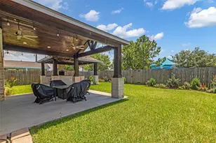 1927 Pinewood Ct Dr, Baytown, TX 77521 - Photo 21