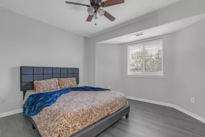 1927 Pinewood Court Drive, Baytown, TX 77521 - Photo 17
