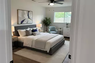 8411 Braeburn Valley Dr, Houston, TX 77074 - Photo 9