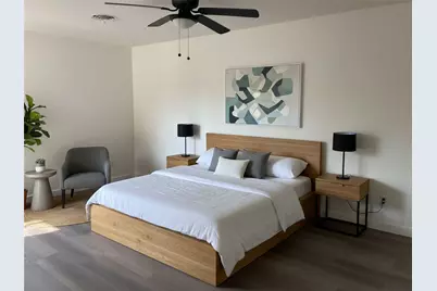 8411 Braeburn Valley Drive, Houston, TX 77074 - Photo 7