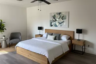 8411 Braeburn Valley Dr, Houston, TX 77074 - Photo 7