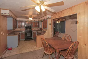 164 Tom, Livingston, TX 77351 - Photo 17