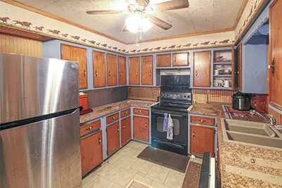 164 Tom, Livingston, TX 77351 - Photo 17