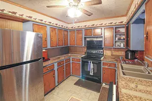 164 Tom, Livingston, TX 77351 - Photo 17