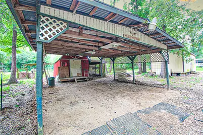164 Tom, Livingston, TX 77351 - Photo 3