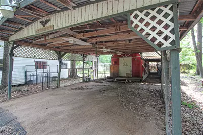 164 Tom, Livingston, TX 77351 - Photo 3