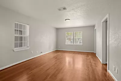 201 N Lenox, Houston, TX 77011 - Photo 9