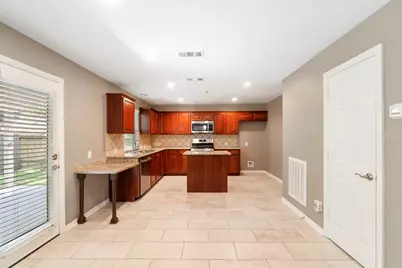 19 Shimmer Pond Place, The Woodlands, TX 77385 - Photo 13