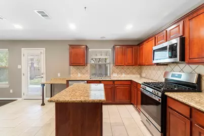 19 Shimmer Pond Place, The Woodlands, TX 77385 - Photo 15