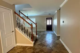 7739 Hunters Peak Ln, Baytown, TX 77523 - Photo 3