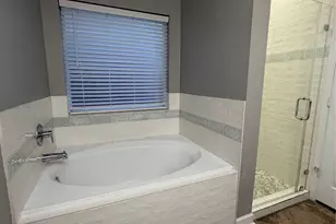 7739 Hunters Peak Ln, Baytown, TX 77523 - Photo 9