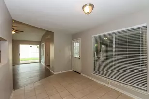 12426 Sungate Ln, Houston, TX 77071 - Photo 5