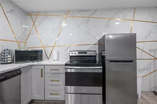 1116 Banks St, Houston, TX 77006 - Photo 9