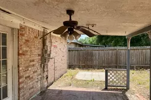 718 Hollyvale Dr, Houston, TX 77060 - Photo 19