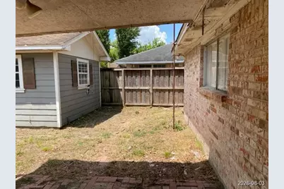 718 Hollyvale Drive, Houston, TX 77060 - Photo 21