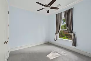818 W 43rd St, Houston, TX 77018 - Photo 23