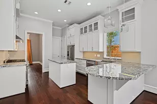 818 W 43rd St, Houston, TX 77018 - Photo 9