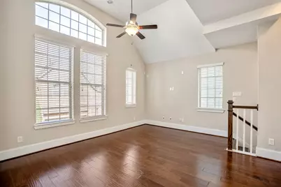 11005 Acorn Falls Drive, Houston, TX 77043 - Photo 3