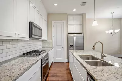 11005 Acorn Falls Drive, Houston, TX 77043 - Photo 9