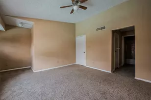 11201 Lynbrook Dr, Houston, TX 77042 - Photo 15