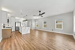 1030 Reverend Bj Lewis Dr St, Houston, TX 77088 - Photo 9