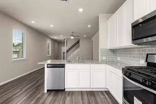9278 Inland Leather Ln, Conroe, TX 77385 - Photo 7