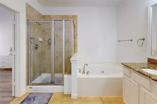 18 Avenswood Pl, The Woodlands, TX 77382 - Photo 9