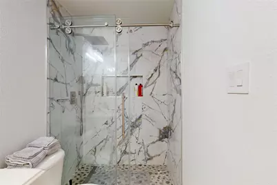 18 Avenswood Place, The Woodlands, TX 77382 - Photo 17