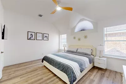 18 Avenswood Place, The Woodlands, TX 77382 - Photo 7