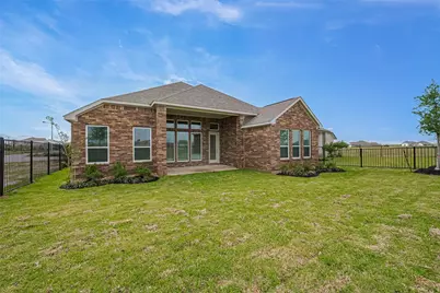 2825 Golden Isle Drive, Texas City, TX 77568 - Photo 31