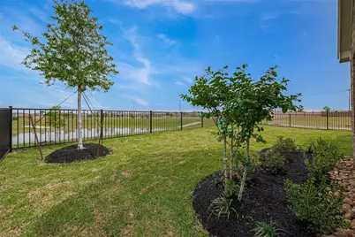 2825 Golden Isle Drive, Texas City, TX 77568 - Photo 33