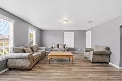 7603 Avenue K, Houston, TX 77012 - Photo 5