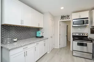 323 N Outlar St, Wharton, TX 77488 - Photo 11