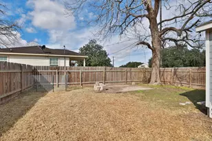 323 N Outlar St, Wharton, TX 77488 - Photo 35